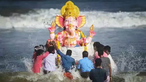 How to dissolve Ganesha idols in water bodies? Tamil nadu pollution control board guidelines here How to dissolve Ganesha idols in water bodies? Tamil nadu pollution control board guidelines here