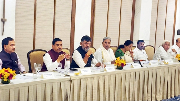 Cauvery water Dispute: Karnataaka MPs meet Union Minister Gajendra Singh Shekhawat Cauvery water Dispute: Karnataaka MPs meet Union Minister Gajendra Singh Shekhawat