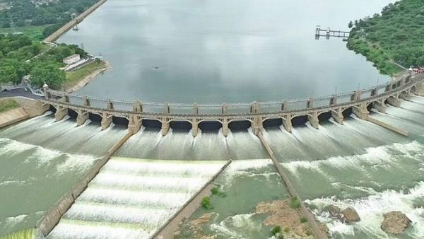 Mettur Dam water level is 37 feet Water stoppage in Kallanai Farmers worried Mettur Dam water level is 37 feet Water stoppage in Kallanai Farmers worried