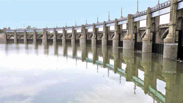 Mettur Dam water level is 37 feet Water stoppage in Kallanai Farmers worried Mettur Dam water level is 37 feet Water stoppage in Kallanai Farmers worried