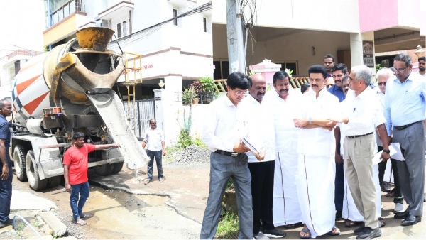 After CM Stalins anger, Chennai commissioner Radhakrishnan check the road works 