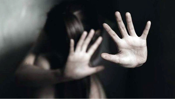 A 12-year-old girl in Madhya Pradesh raped: She ran to every house in the street for help A 12-year-old girl in Madhya Pradesh raped: She ran to every house in the street for help