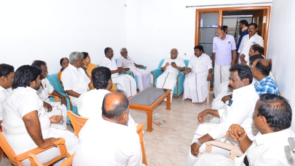 Ramanathapuram district Executives congratulating Anwar Raja who has been appointed as ADMK organizational secretary 