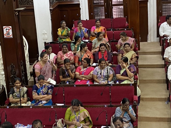 Why did Mayor Priya laugh and stun for the speech of Councillor Devi in Chennai corporation meeting? 