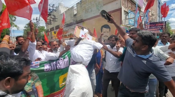  Cauvery Water Dispute: Naam Tamilar cadres Burn Effigy of Karnataka CM Siddaramaiah
