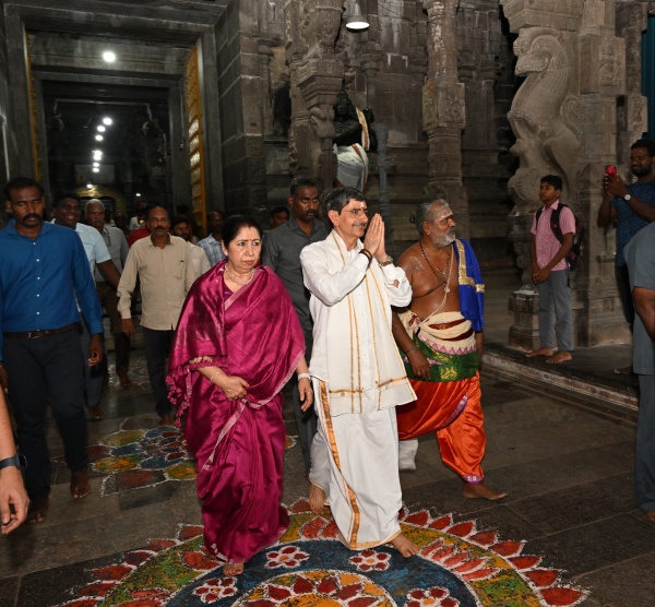 TN Governor RN Ravi participates in Kanchi Kamakoti Peetham Puja 