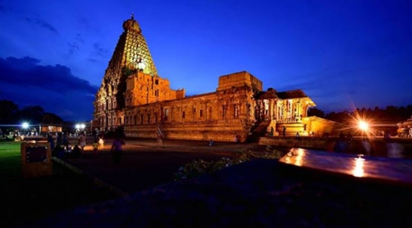  What did the DMK rule do to the Hindus?