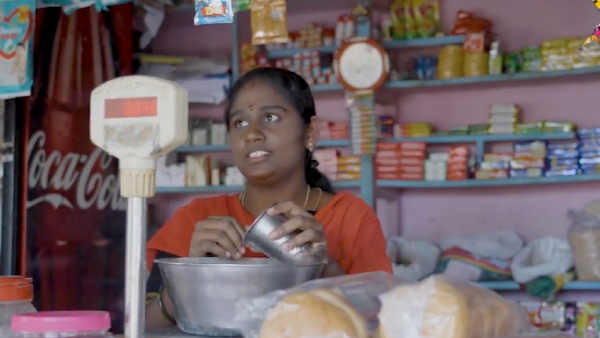 paruthiveeran small age Muthazhagu Actress Karthika Devi interview 