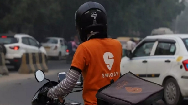 Industrialist complaint about swiggy delivery boy who ate on the way 