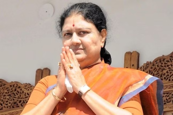 Sasikala has condemned DMK government for failing to regulate road rules properly in Tamil Nadu Sasikala has condemned DMK government for failing to regulate road rules properly in Tamil Nadu