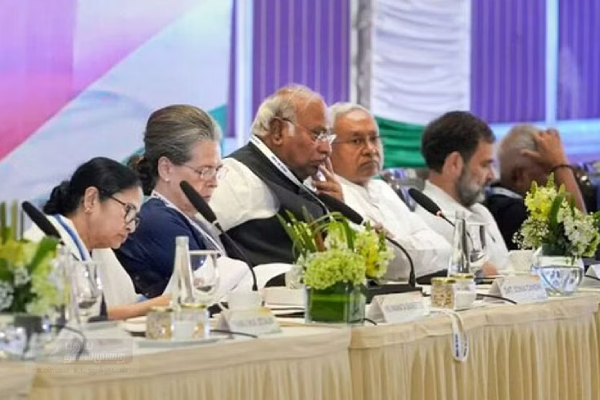  India alliance leading in BJP strong land: By-elections in 7 assembly constituencies make a new wave