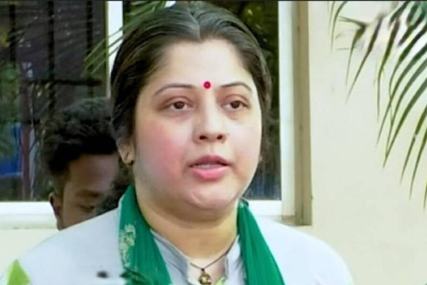 Actress Vijayalakshmi and Kodanadu case: How Edappadi Palanisamy and Seeman targetted by CM Stalin 