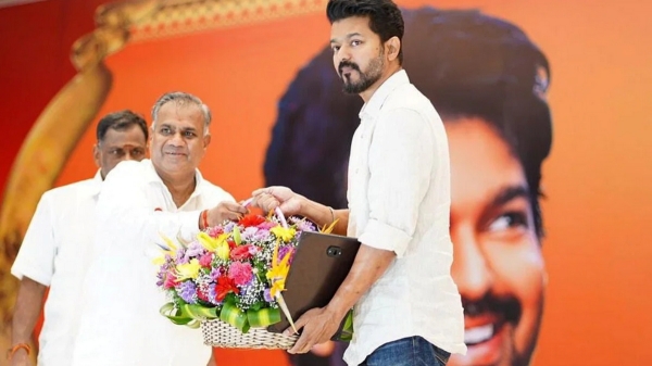 Vijay makal iyakkam Womens wing asked, when will Vijay come to the politics? when will Vijay come to the politics?, Vijay makal iyakkam Womens wing asked, when will Vijay come to the politics? when will Vijay come to the politics?,