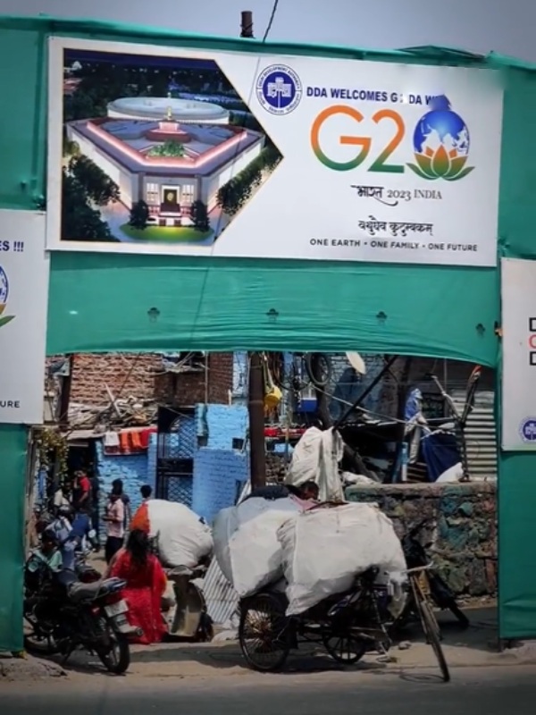  Before G20 summit PM Modi government has covered slam area houses with curtains, says Congress 
