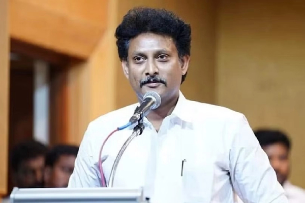 Minister Anbil Mahesh Poyyamozhi replies to Minister Udhayanidhi Stalin Photo Tweet 