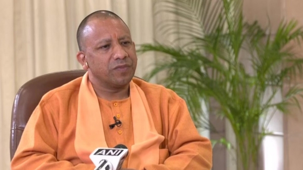 Yogi Adityanath orders to fix all uneven roads in Uttar Pradesh by Diwali Yogi Adityanath orders to fix all uneven roads in Uttar Pradesh by Diwali