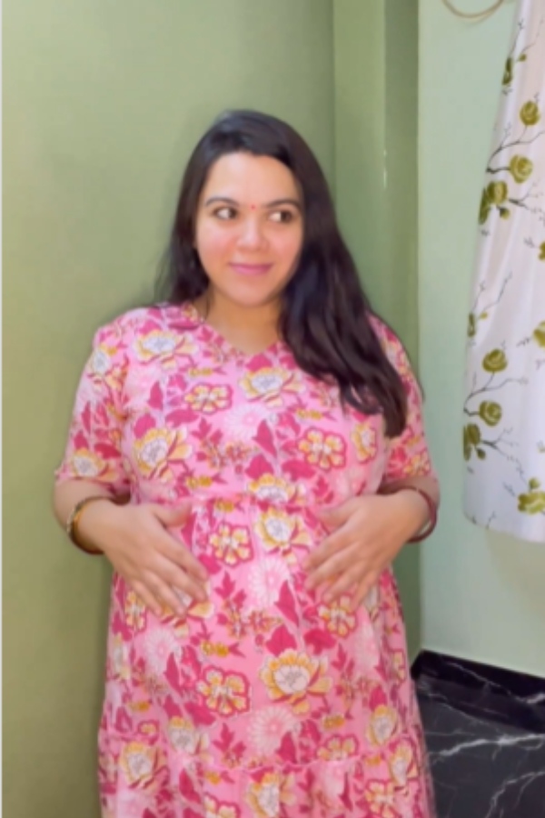 Sun tv Chandralekha serial actress Shweta gives birth to twins Sun tv Chandralekha serial actress Shweta gives birth to twins