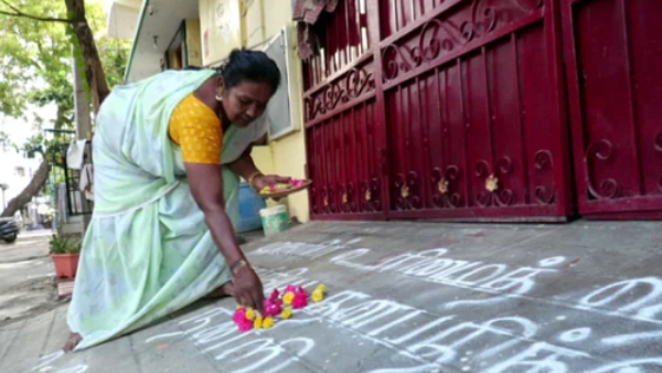 Madrai Incident and aiadmk councilor thanks Chief Minister MK Stalin in Rangoli for Magalir Urimai thogai scheme 