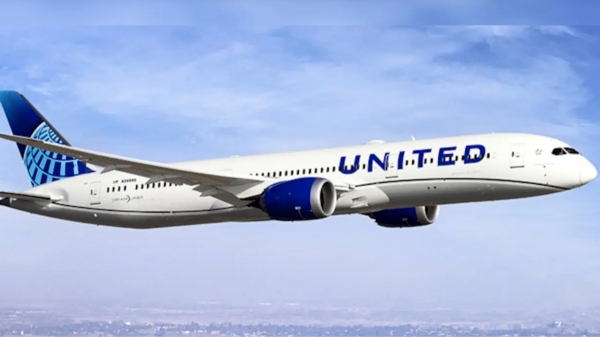  Why a Flight suddenly Dropped 28,000 Feet In 10 Minutes