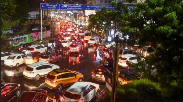 chennai motorists are frustrated by complicated u-turns on anna salai and Velachery chennai motorists are frustrated by complicated u-turns on anna salai and Velachery