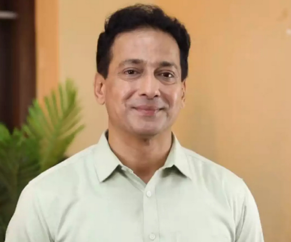 Actor Satish has said in the video that every day we earn hard and we have to face a lot of humiliation Actor Satish has said in the video that every day we earn hard and we have to face a lot of humiliation