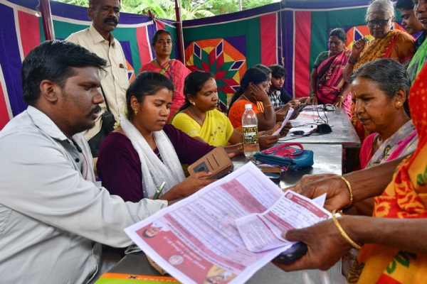Women to get an important message today under Kalaingar 1000 RS Housewives money Scheme 