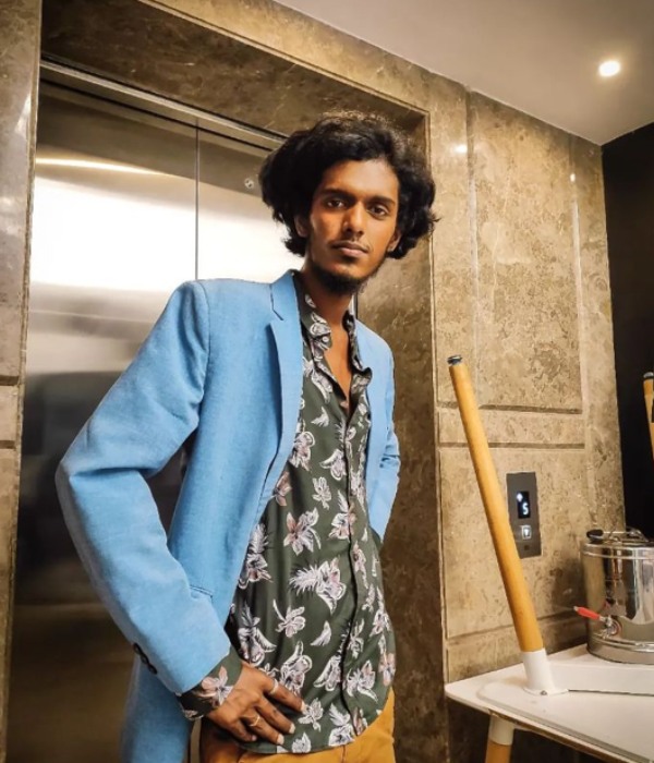  kalakka povathu yaaru KPY Bala who bought equipment for the farmers 