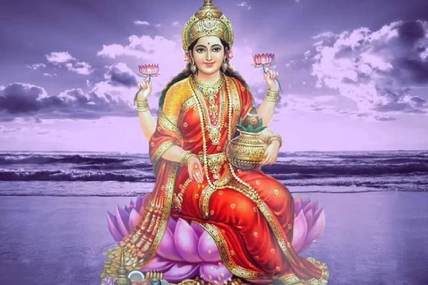 Goddess mahalakshmi angry Mistakes women make without knowing it at home 