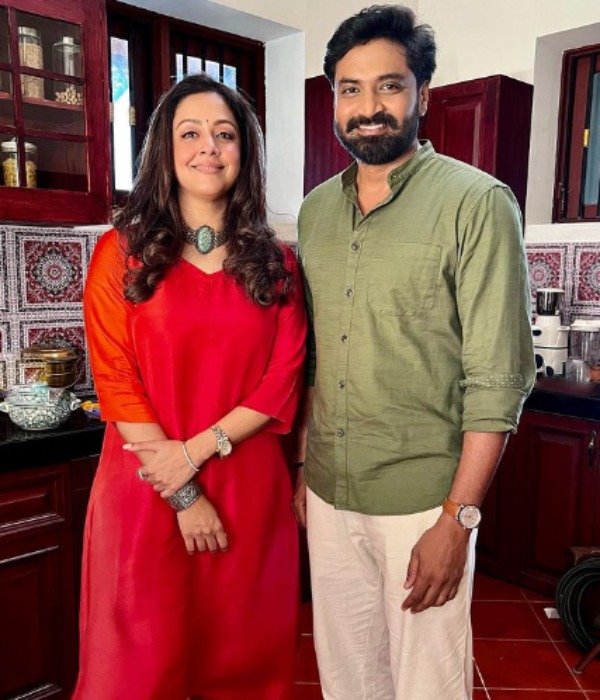 Actor Mirchi Senthil paired with actress Jyotika