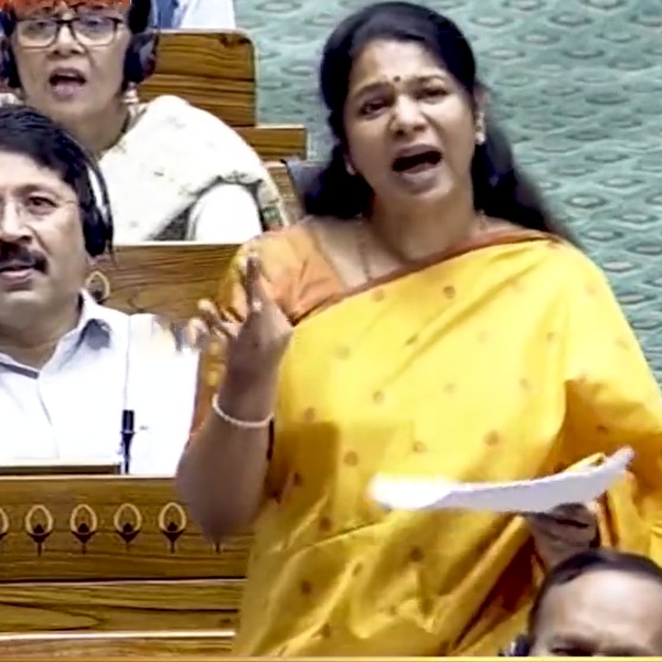 Do you notice this thing when Kanimozhi MP was talking in Lok Sabha on Women Reservation bill? 