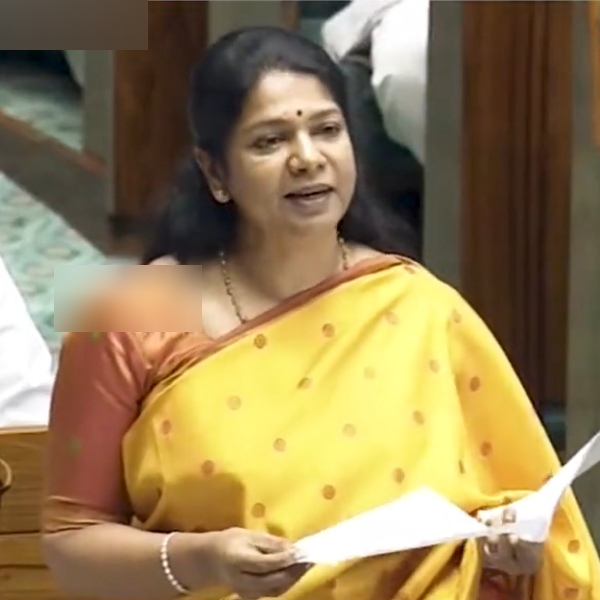 Do you notice this thing when Kanimozhi MP was talking in Lok Sabha on Women Reservation bill? 