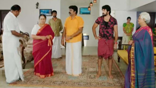 ethir neechal Serial astrologer Visalakshi tells Gunasekaran that he divine place in Tiruchendur 