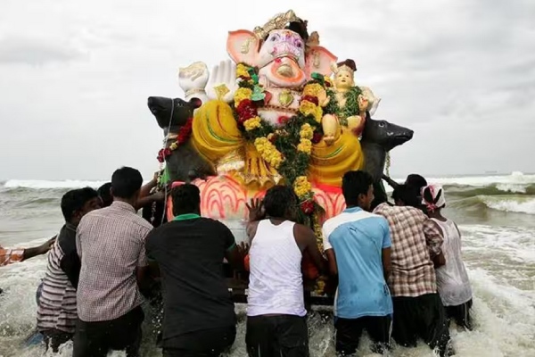 Vinayagar Chaturthi: Police commissioner instruction issues to Vinayagar Visarjan in Chennai 