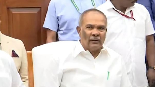 Speaker Appavu said he will consider the letter says Aiadmk MLA Sengottaiyan 