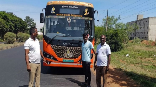 electric bus in Tirupati devasthanam stolen by mysterious person in early morning 