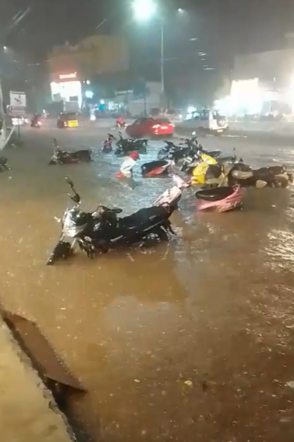  Tamilnadu Weatherman shares video of Tambaram Selaiyur after rains 
