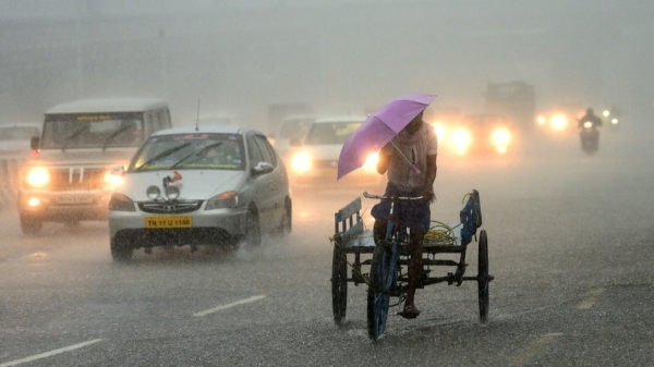 Possibility of thundershowers in 9 districts including Chennai withing 9.30 pm. 