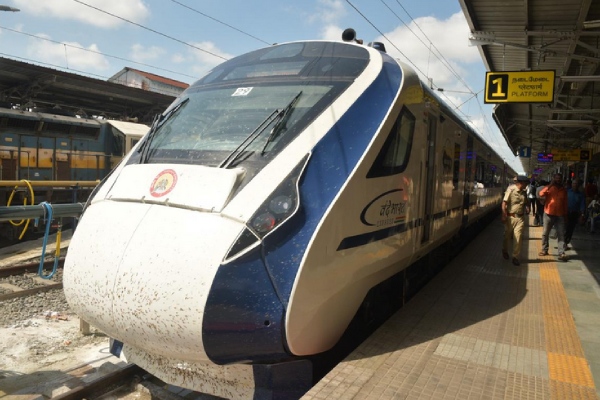 Chennai - Thirunelveli Vande Bharat Train: Why people wants to extend it to the Thiruchendur or Kanniyakumari? 