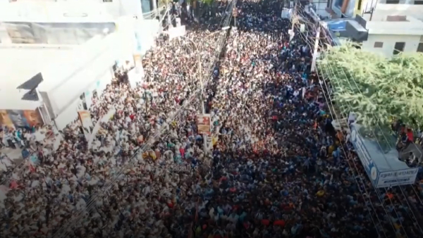 Madurai Happy Street Horror: Woman attacked, teased and molested by men, using the huge crowds 