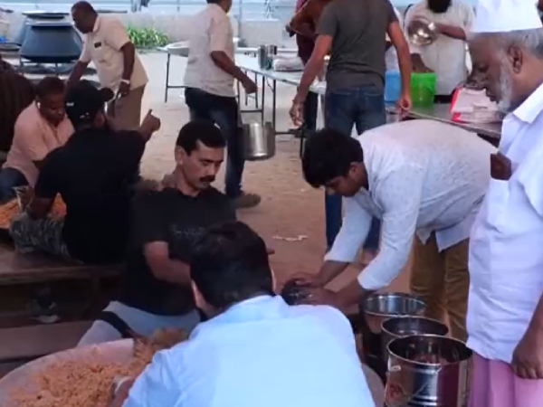  Mutton biryani distributes for 50,000 people at Ukkadam in Coimbatore for Eid Milad Un Nabi