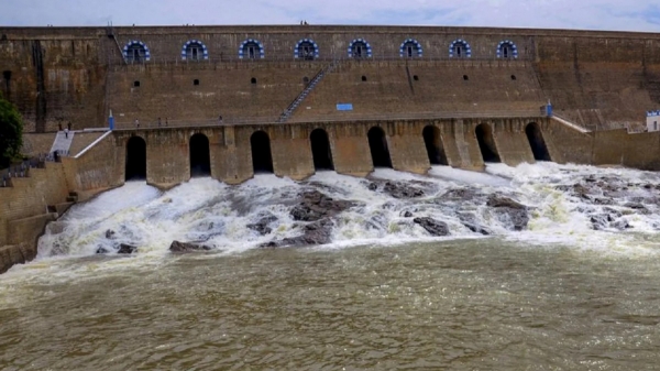 Mettur dam water level today 37.50 Feet water reserve is just 10 TMC 