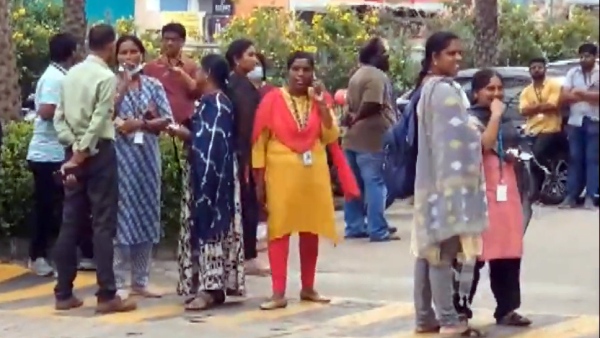 Heavy fire accident in IT company Thoraipakkam Chennai 