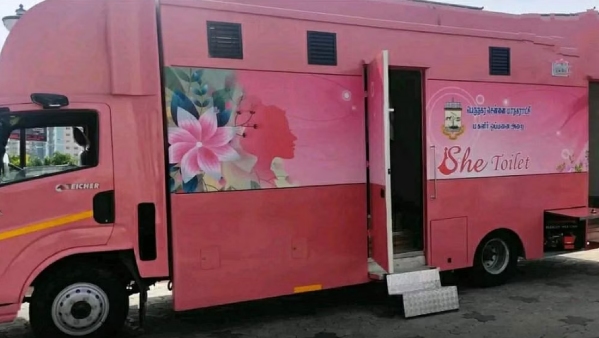 Mobile make up room for Chennai women Caravans roaming in Chennai full details 