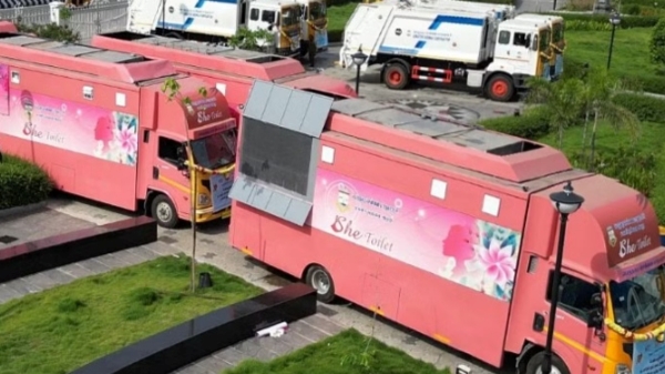 Mobile make up room for Chennai women Caravans roaming in Chennai full details 