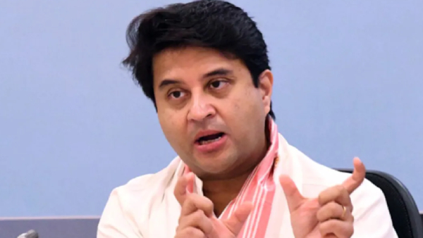 Jyotiraditya Scindia aides are Returning To Congress, ahead Madhya Pradesh election Jyotiraditya Scindia aides are Returning To Congress, ahead Madhya Pradesh election