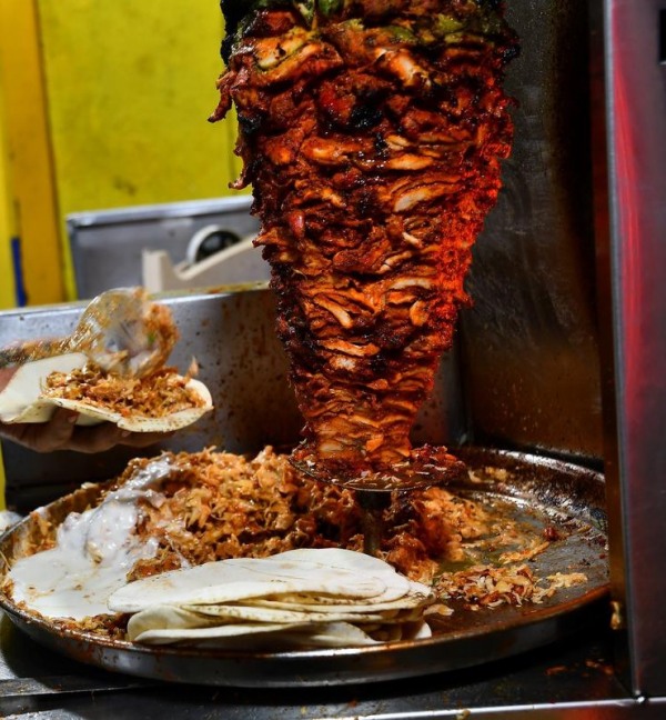 officials of the food safety department have conducted an active raid on the restaurants in Trichy officials of the food safety department have conducted an active raid on the restaurants in Trichy