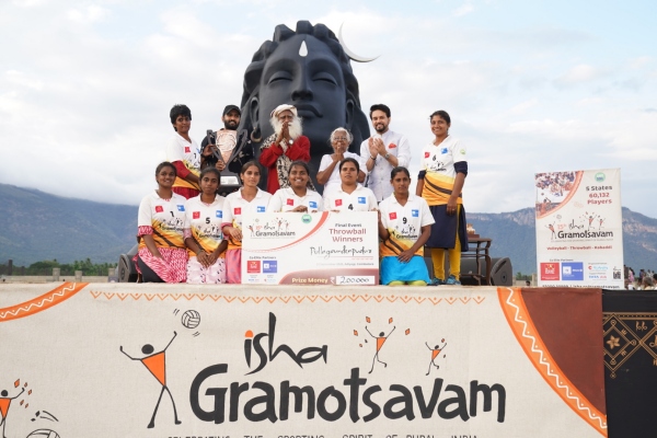 Isha Gramotsavam Sports competitions are the trick to develop the arts learn from Sadhguru