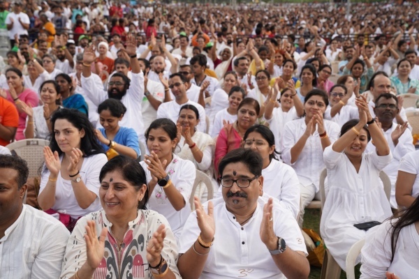 Isha Gramotsavam Sports competitions are the trick to develop the arts learn from Sadhguru