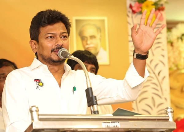 madurai mp su venkatesan condemns Ayodhi peer to behead Udhayanidhi stalin 