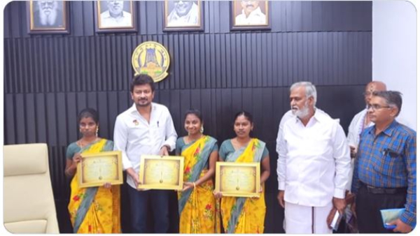 Udhayanidhi gave gifts to three women priests